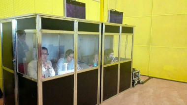 郑州翻译服务全解析 专业翻译、导览与同传设备一站式解决方案